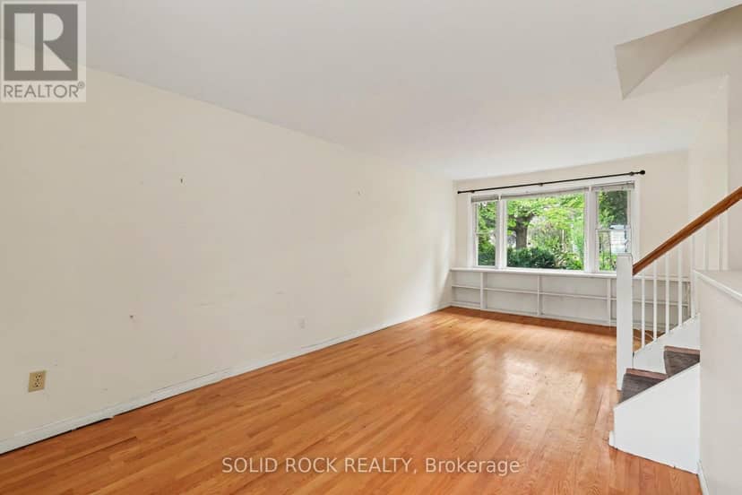 889 Mountainview Avenue — photo 12 of 40