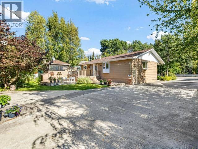 43 Cedar Crescent — photo 25 of 34