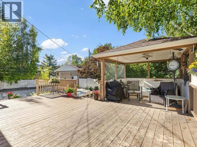 43 Cedar Crescent — photo 29 of 34