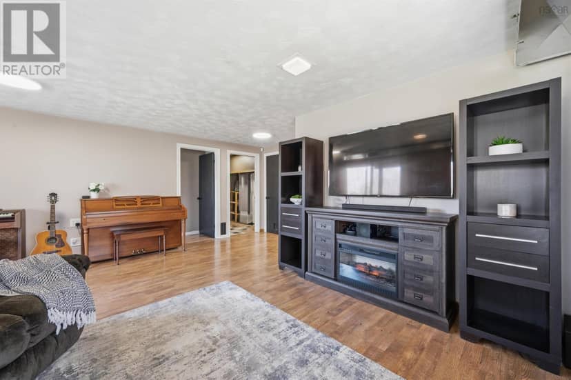 330 Gabriel Road — photo 19 of 38