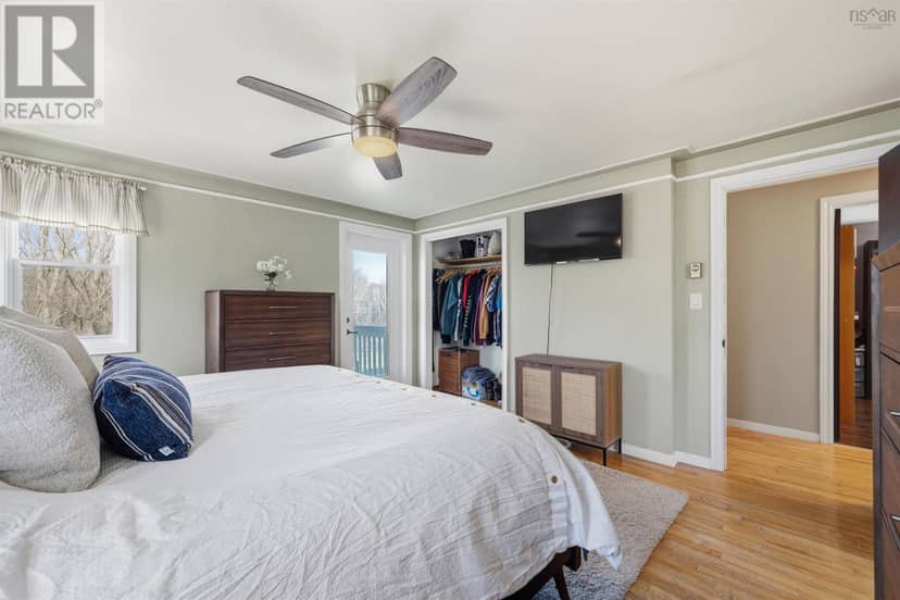 330 Gabriel Road — photo 14 of 38