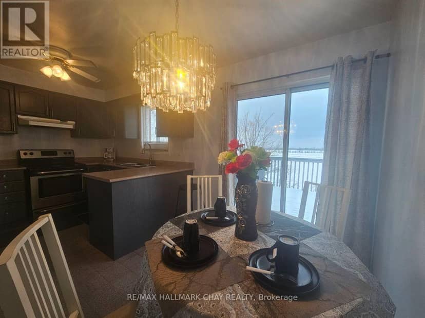 23 Morton Crescent — photo 11 of 24