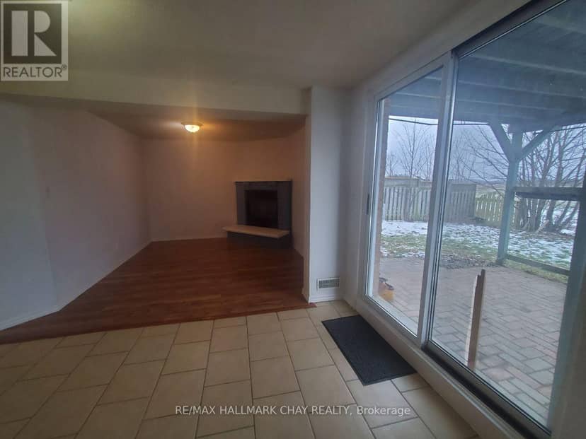 23 Morton Crescent — photo 15 of 24