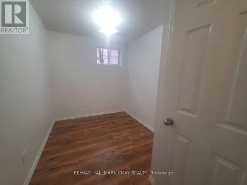23 Morton Crescent — photo 20 of 24