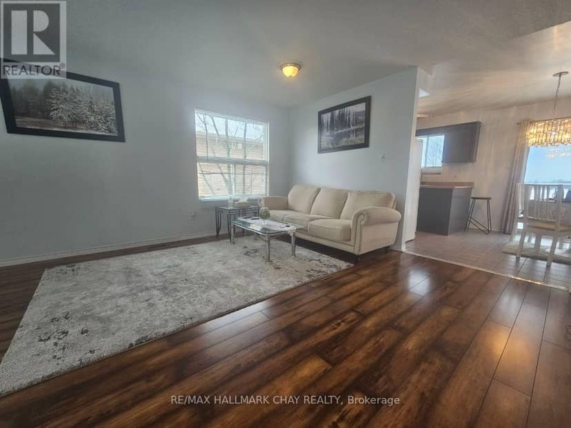 23 Morton Crescent — photo 3 of 24