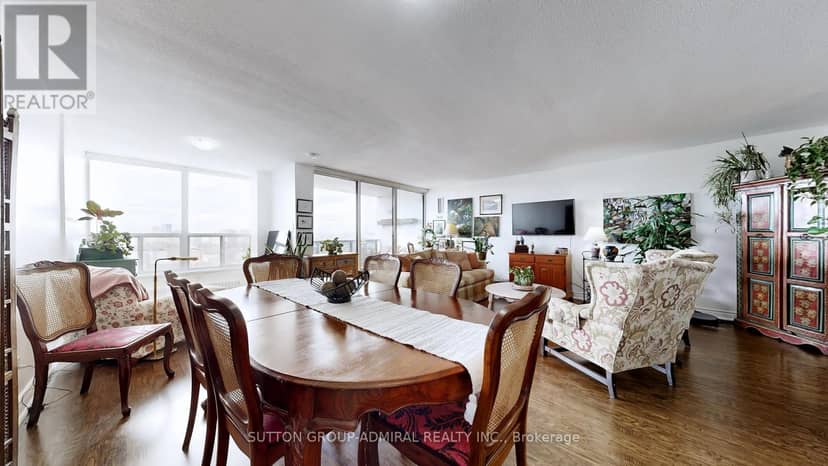 2402 - 85 Emmett Avenue — photo 15 of 40