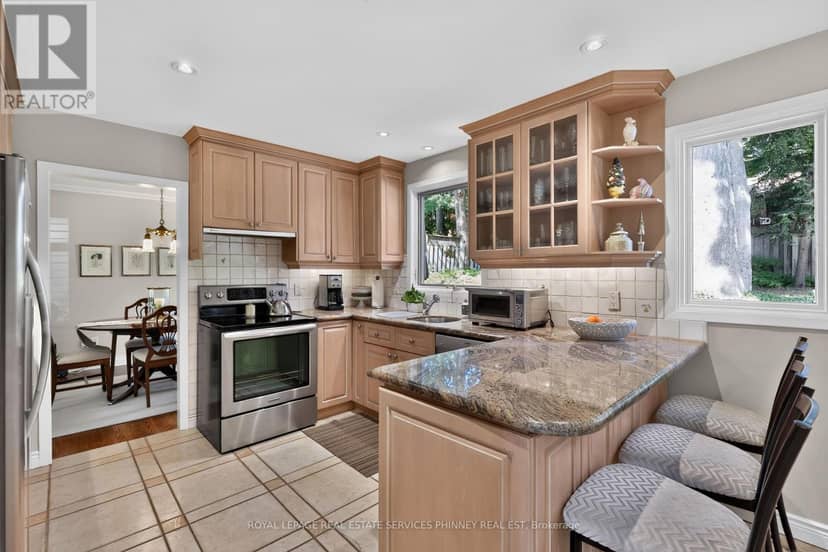 3708 Beechollow Crescent — photo 9 of 34