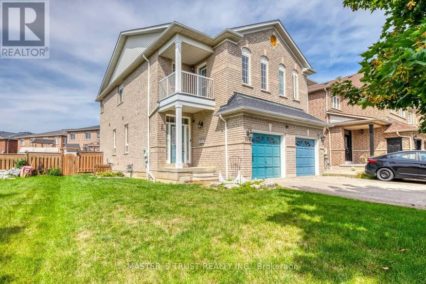 797 Khan Crescent — photo 1 of 40