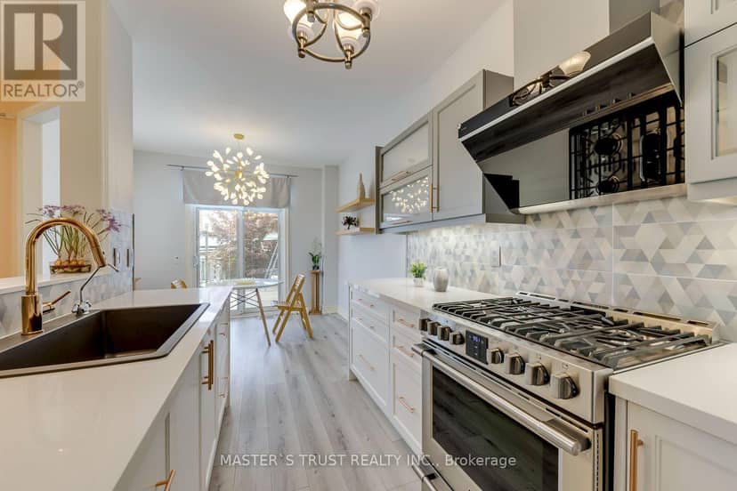 797 Khan Crescent — photo 17 of 40