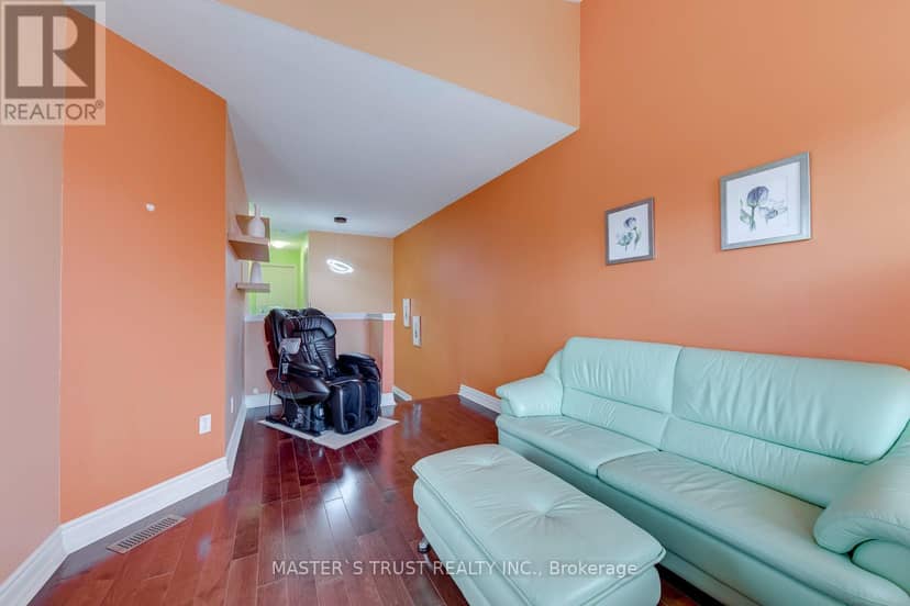 797 Khan Crescent — photo 29 of 40