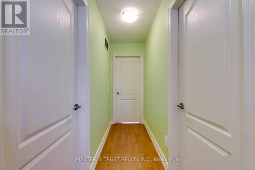 797 Khan Crescent — photo 32 of 40