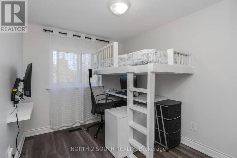 87 Scott Crescent — photo 25 of 35
