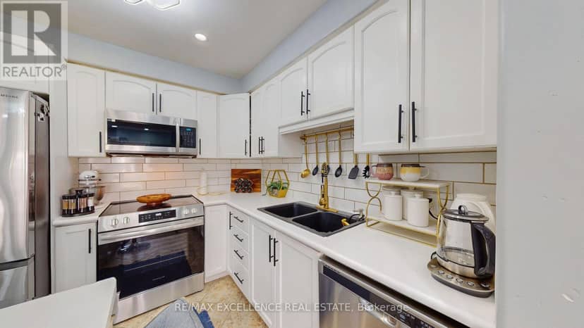 4875 Adam Court — photo 10 of 38