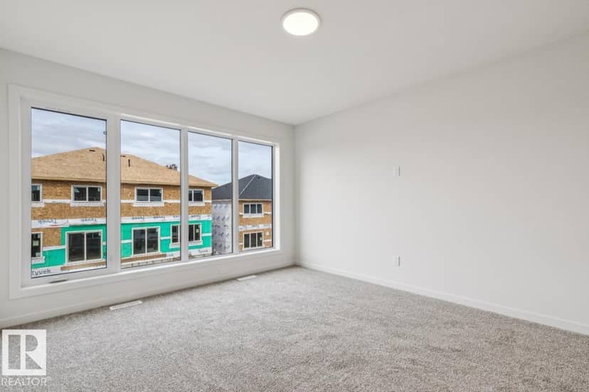 202 Stetson LO — photo 17 of 37