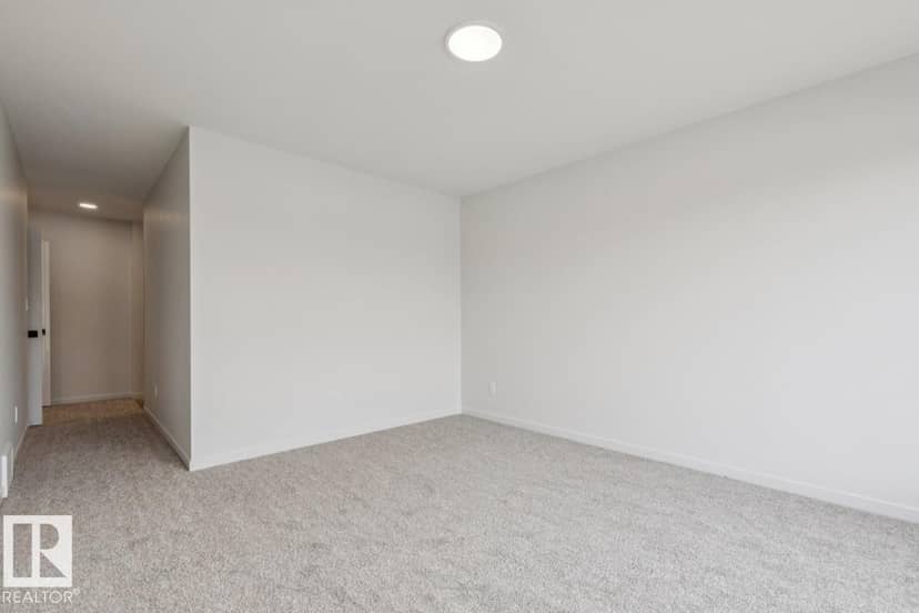 202 Stetson LO — photo 18 of 37