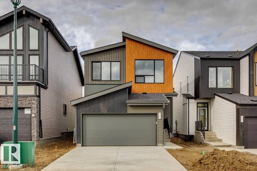 202 Stetson LO, Ardrossan, photo 2