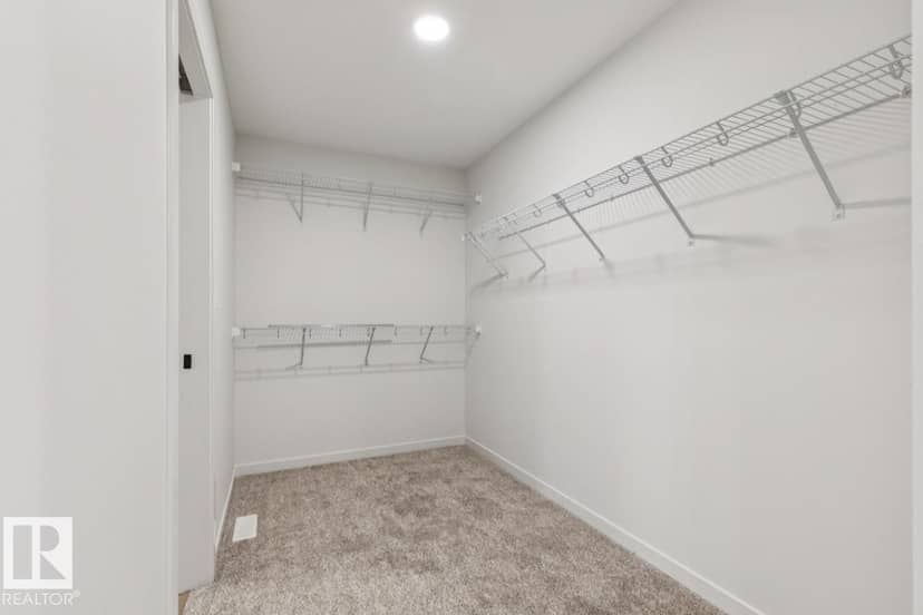 202 Stetson LO — photo 23 of 37