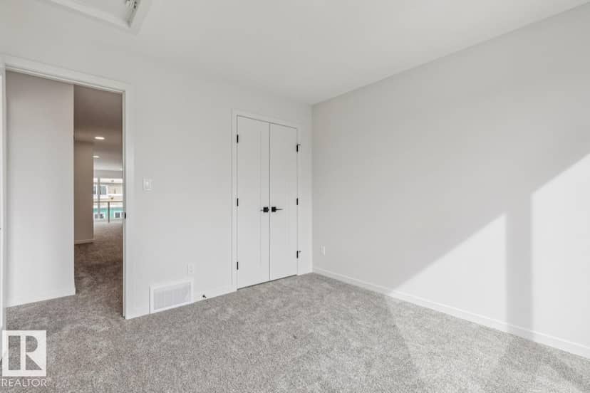 202 Stetson LO — photo 27 of 37