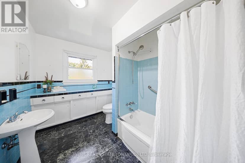 1732 Rutherglen Close — photo 23 of 40