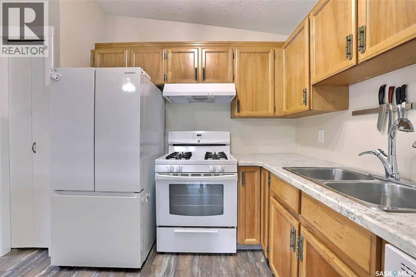 7126 Dalgliesh DRIVE — photo 10 of 39