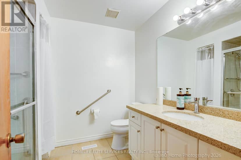 69 Castlebury Crescent — photo 15 of 26