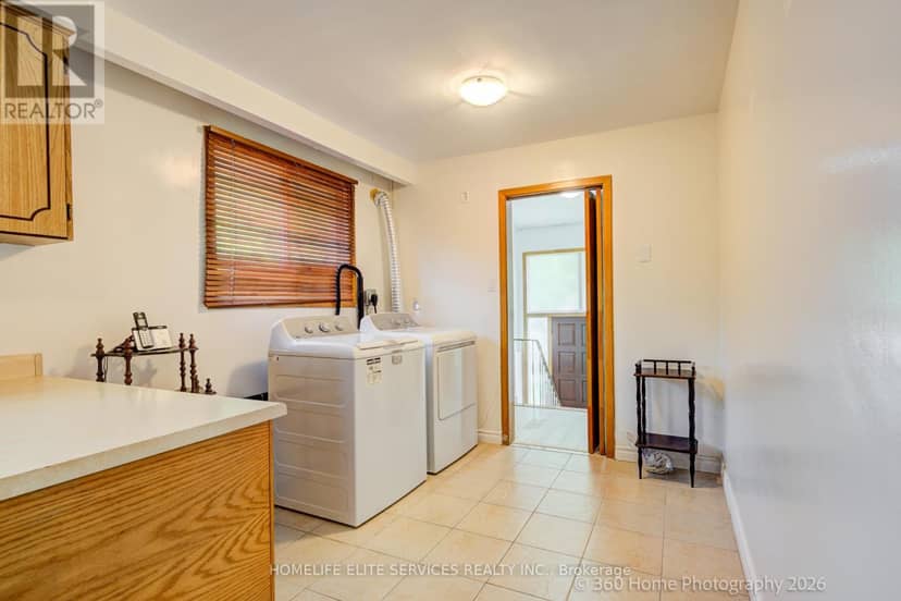 69 Castlebury Crescent — photo 9 of 26