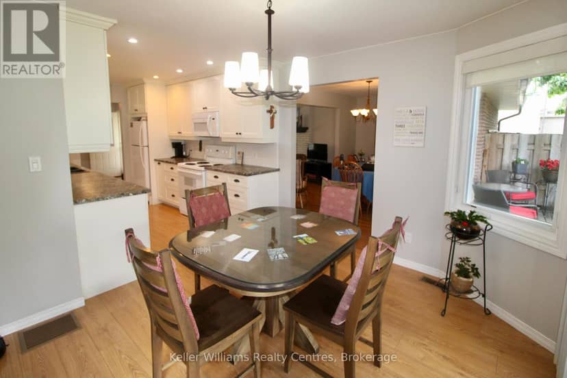 129 Country Lane Road — photo 19 of 40