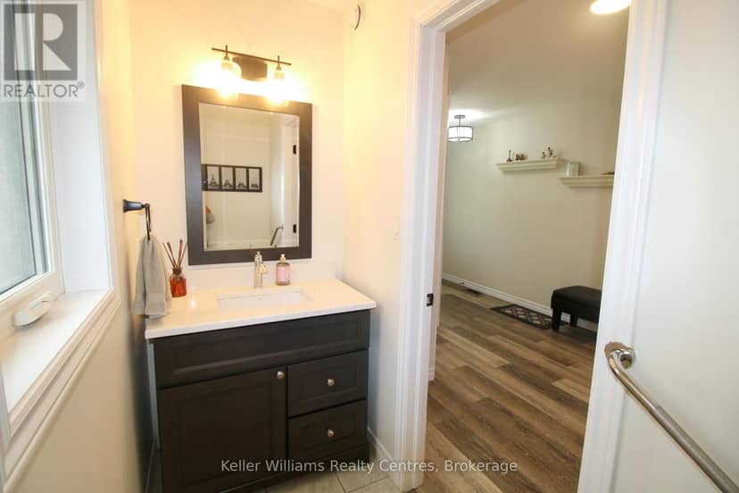 600 25th Avenue — photo 12 of 40