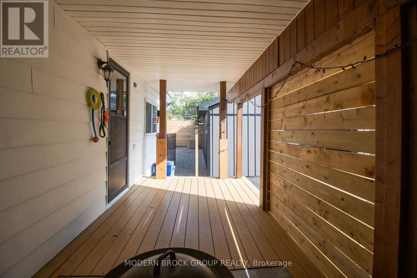 59 Schofield Avenue — photo 10 of 40