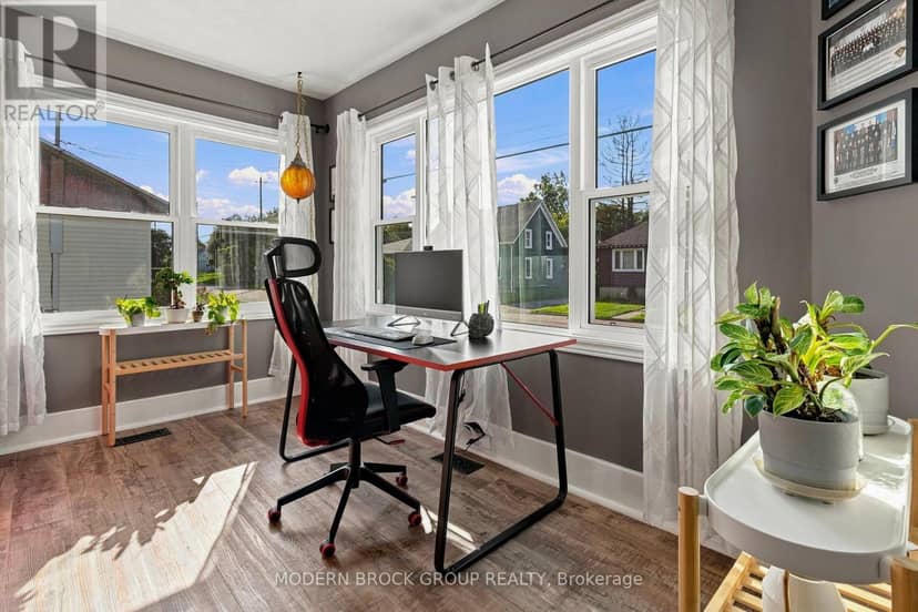 59 Schofield Avenue — photo 23 of 40