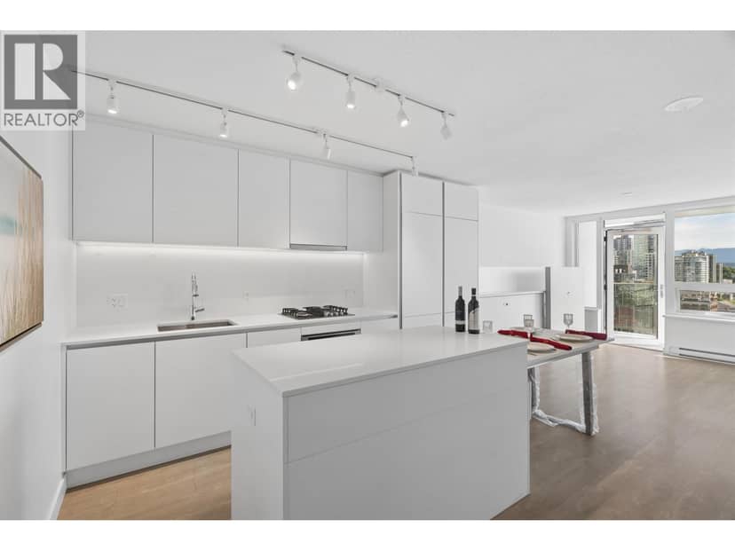 1901 908 QUAYSIDE DRIVE, New Westminster