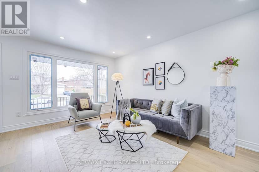 8 Simsbury Court, Markham, photo 6