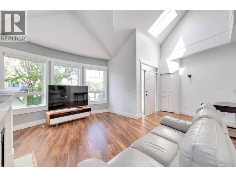6982 BARNARD DRIVE, Richmond, photo 3