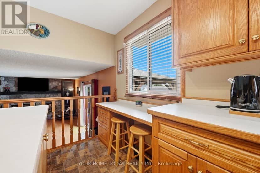 12950 Silvercreek Drive — photo 18 of 40