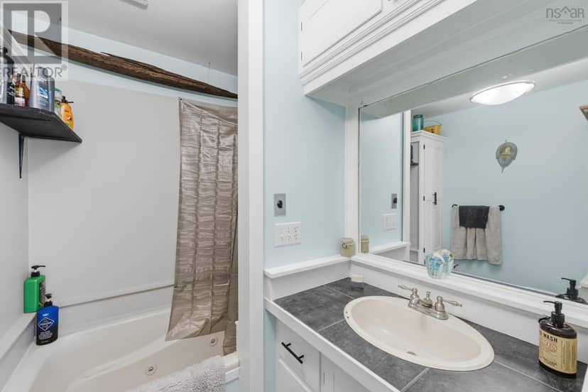 21 Charles Street — photo 31 of 40