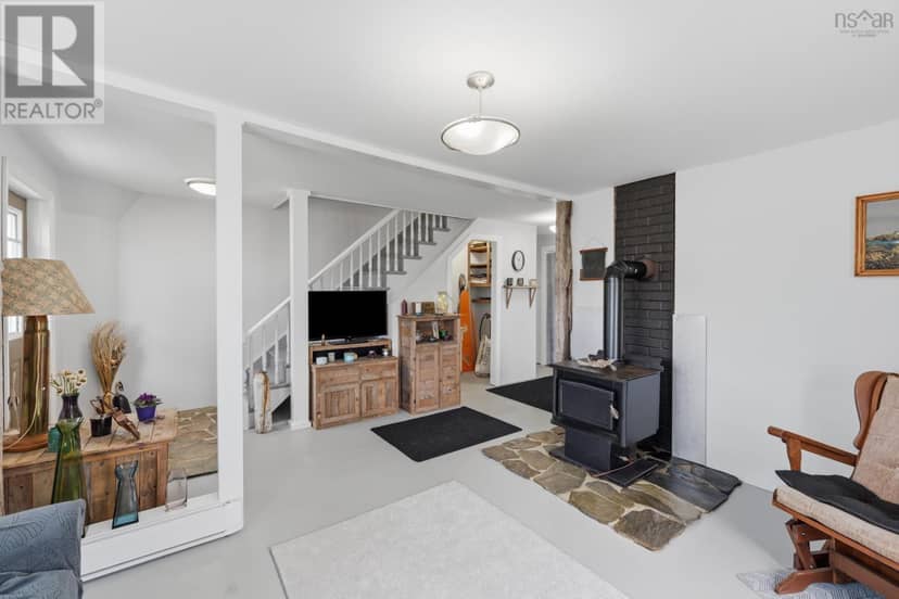 21 Charles Street — photo 23 of 40