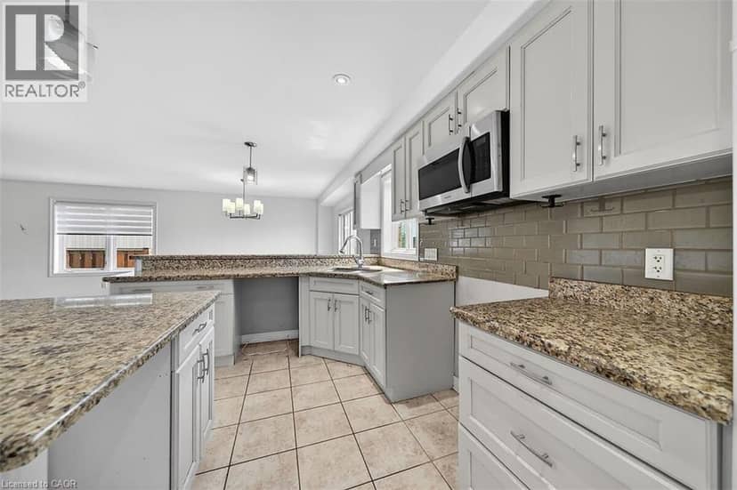 9128 HENDERSHOT Boulevard — photo 10 of 24