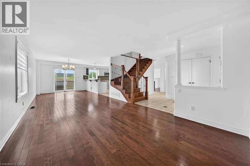 9128 HENDERSHOT Boulevard — photo 7 of 24