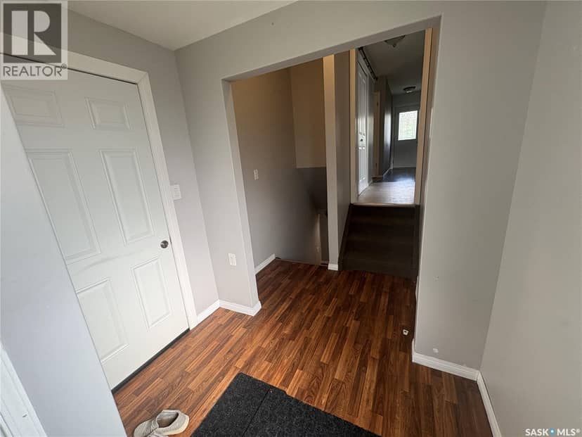 302 Pitt STREET — photo 12 of 35