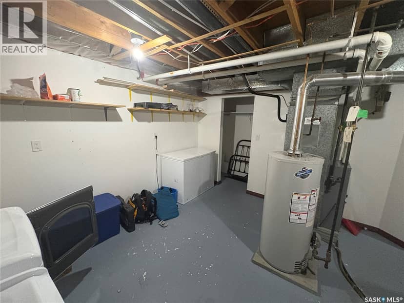 302 Pitt STREET — photo 34 of 35