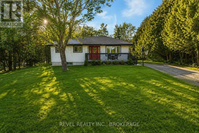 4131 Road 38, Frontenac