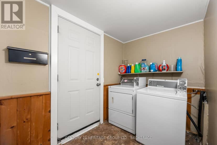 432 Barrie Street — photo 18 of 40
