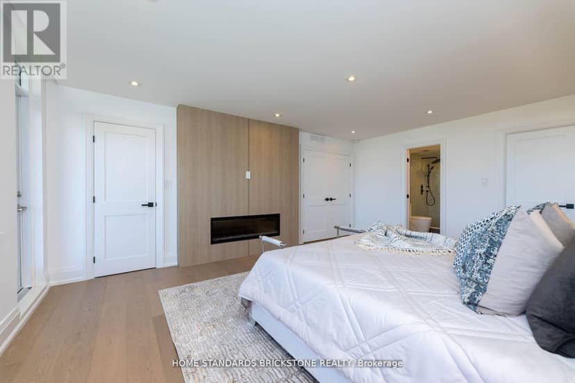 9D - 66 Collier Street — photo 20 of 32