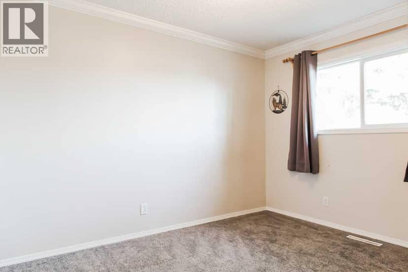 9940 88 Avenue — photo 19 of 40