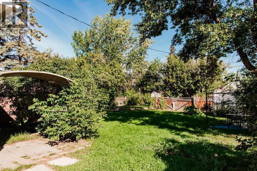 9940 88 Avenue — photo 32 of 40
