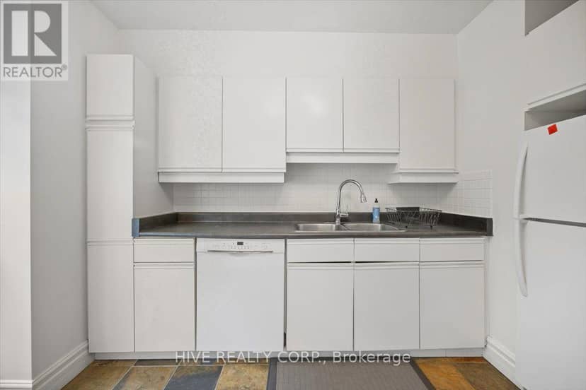 D - 957 Broadview Avenue — photo 14 of 36