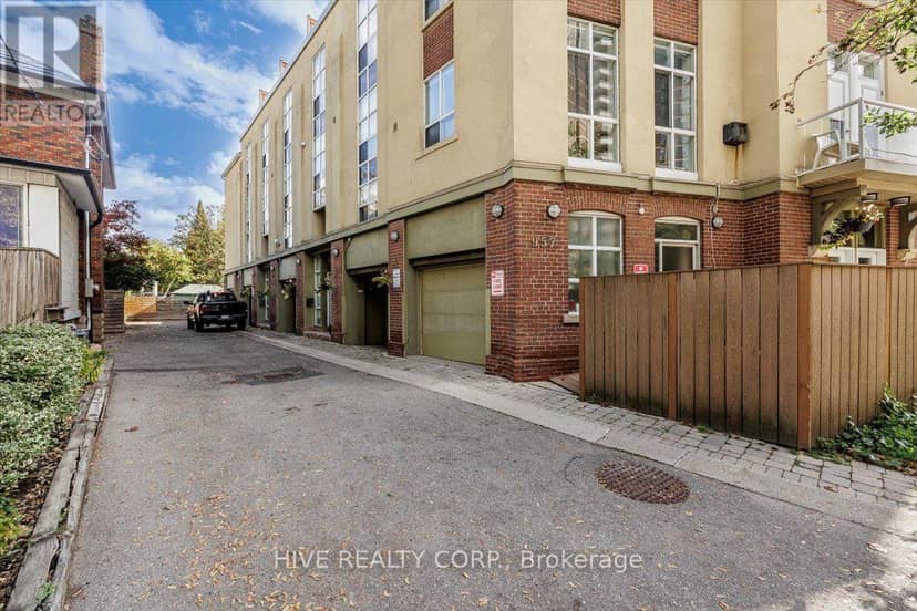 D - 957 Broadview Avenue — photo 29 of 36