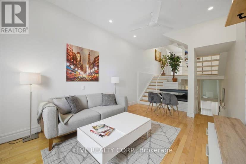 D - 957 Broadview Avenue — photo 9 of 36