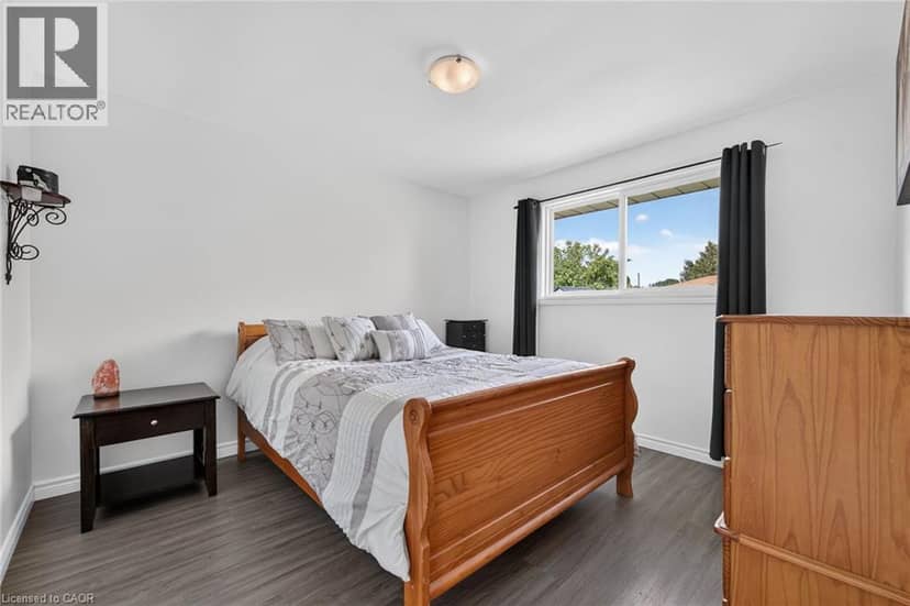 93 NUGENT Drive — photo 13 of 39