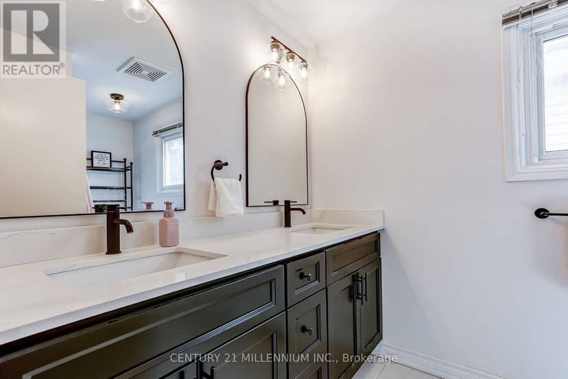 82 Horton Crescent — photo 20 of 40